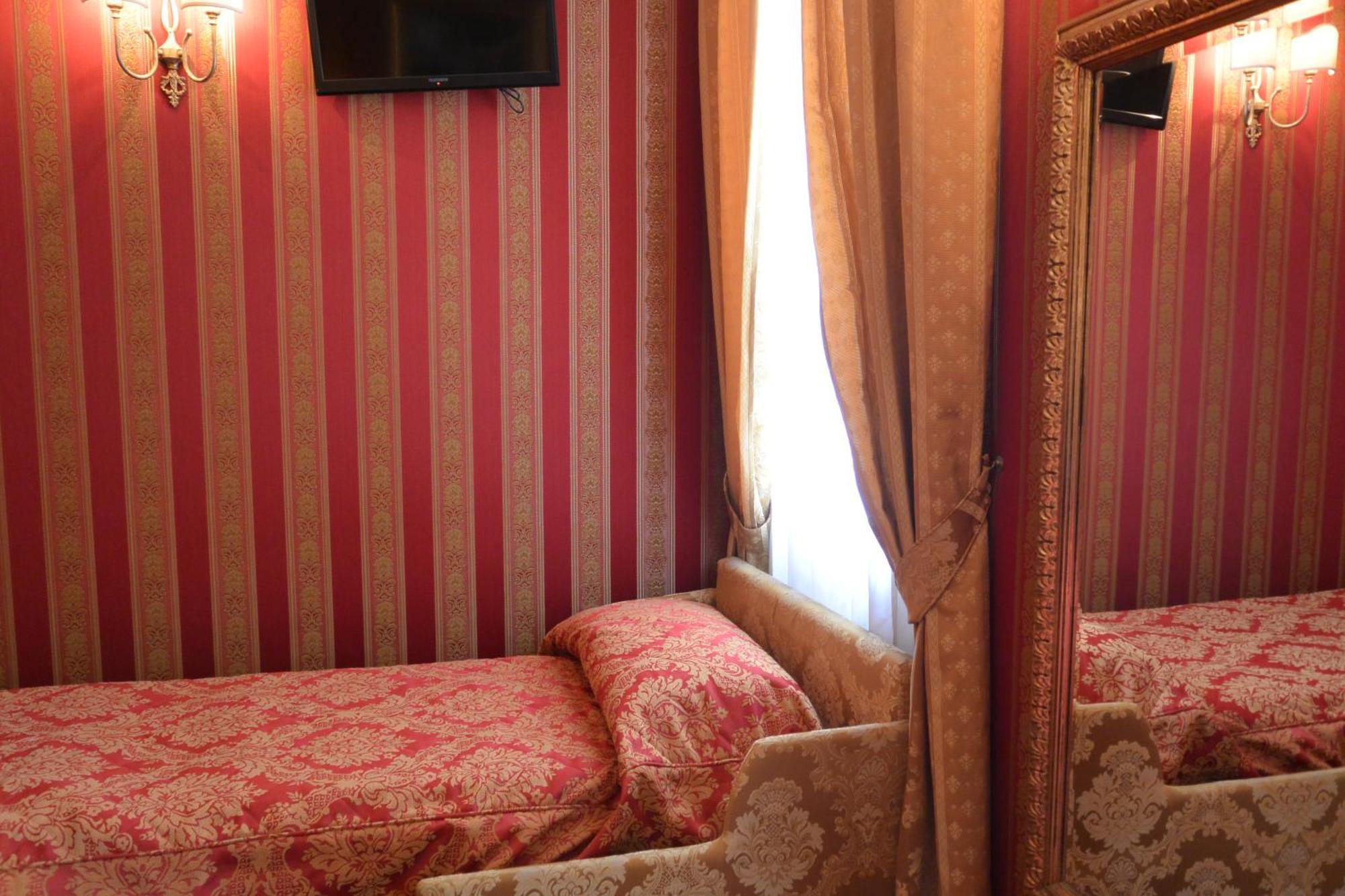Hotel Di Milano 3*